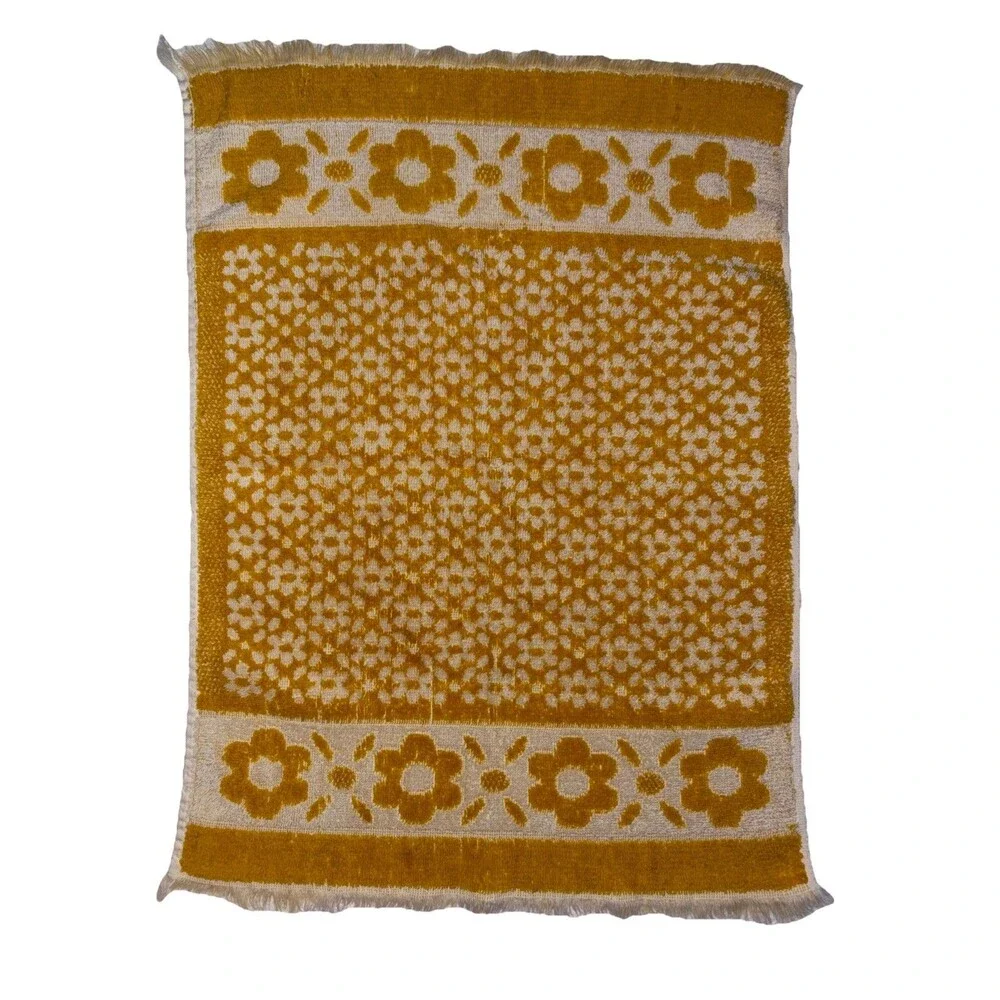 3 Vintage 70s Yellow/Gold St Mary’s Cotton Bath Towels & Flower Power Hand Towel